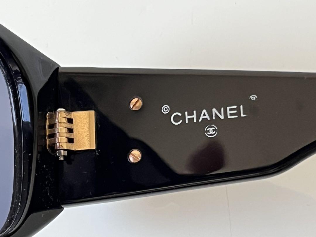 CHANEL　マトラッセ　フレーム　ココマーク　バイオレット系レンズ　ケース付き