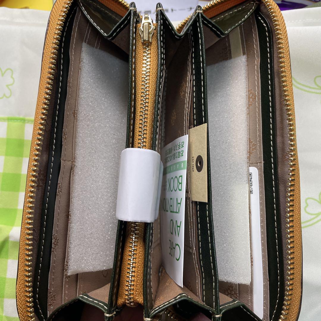 長財布　ダコタ