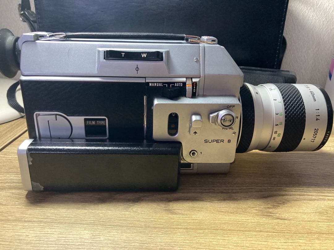 Canon AUTO ZOOM 814 8mmフィルムカメラ