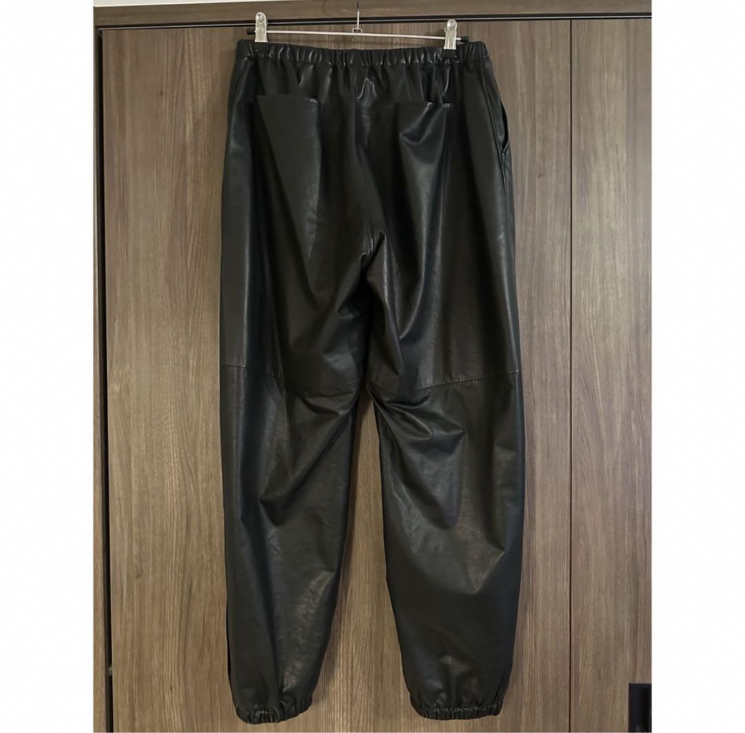 22AW COMOLI シープスキン トレーニング レザーパンツ サイズ2