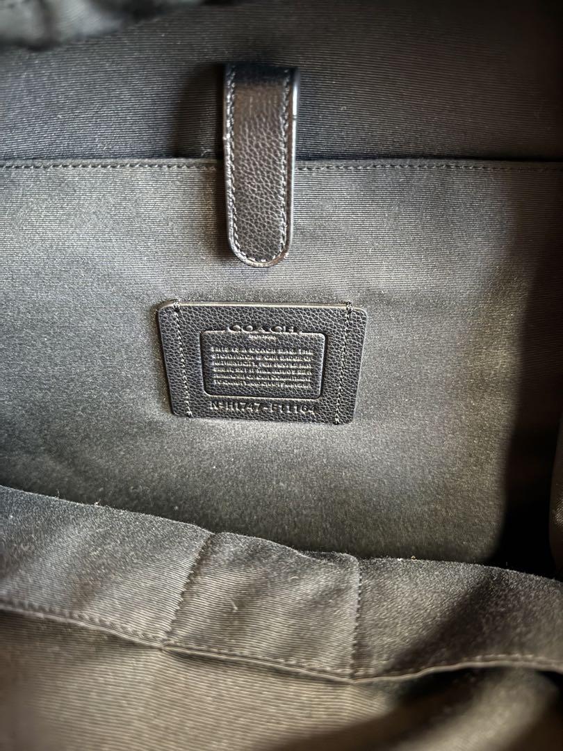 COACH チェック柄リュック 黒・えんじ色