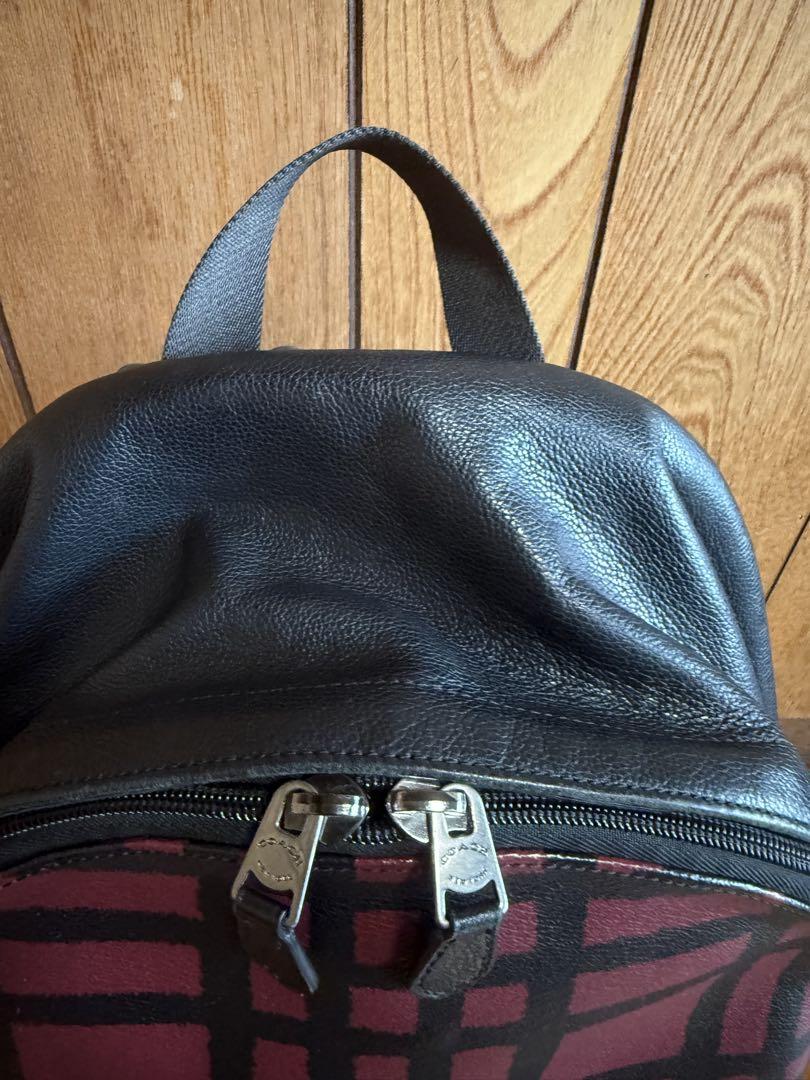 COACH チェック柄リュック 黒・えんじ色