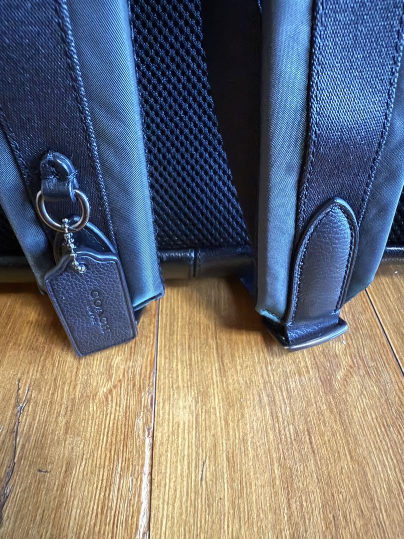 COACH チェック柄リュック 黒・えんじ色
