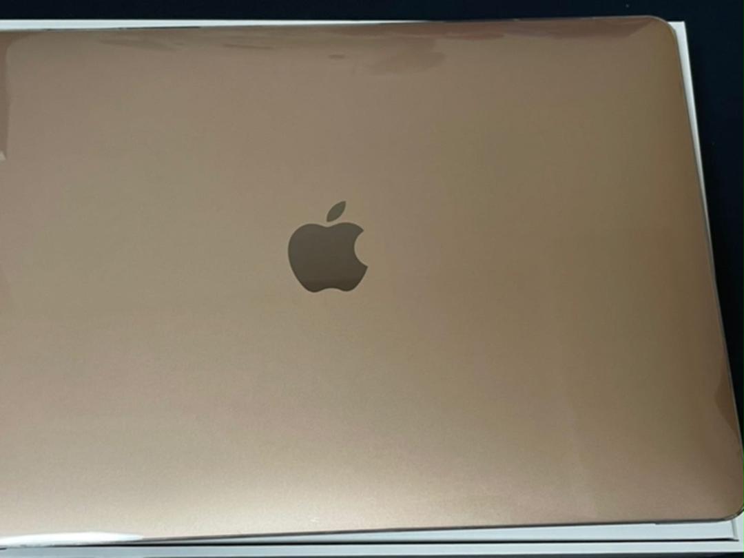 50%割引ブラウン系超美品 MacBook Air (Retinaディスプレイ, 13-inch 在庫即納 【美品】MacBook 2018) 13-inch, (Retina, Air ノートPC