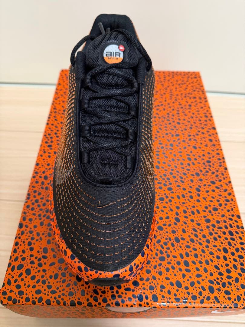 【新品】NIKE リサイクル素材 スニーカー ブラック/オレンジ 【新品】NIKE リサイクル素材 スニーカー ブラック/オレンジ