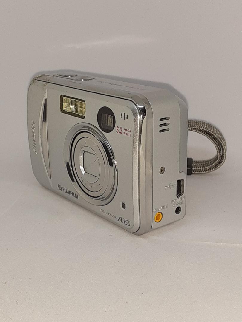 FUJIFILM FinePix A350 デジタルカメラ 単３電池駆動
