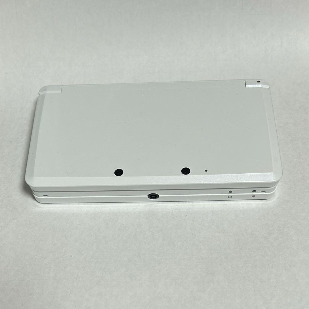 ニンテンドー3DS本体：ピュアホワイト