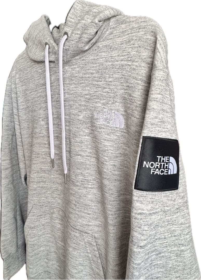 出品10/18まで★試着のみ★ザノースフェイス　スウェットパーカー スクエアロゴ