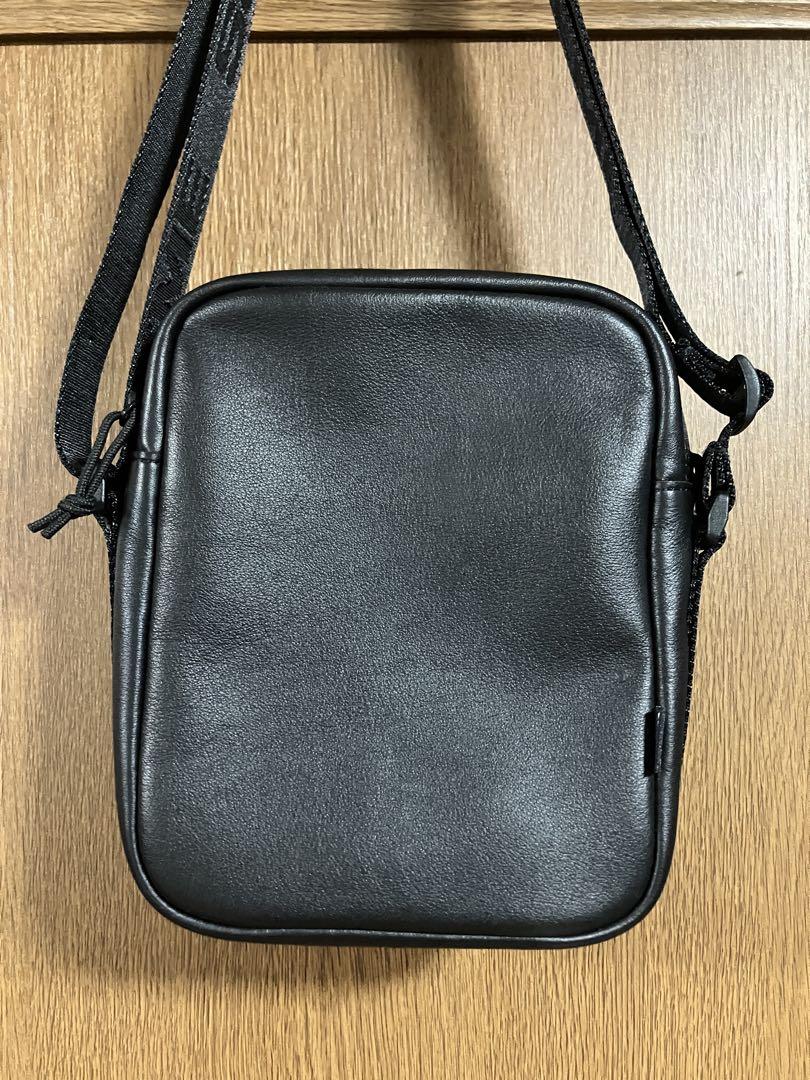 Supreme Leather Shoulder Bag ブラック