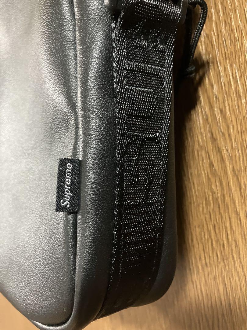 Supreme Leather Shoulder Bag ブラック