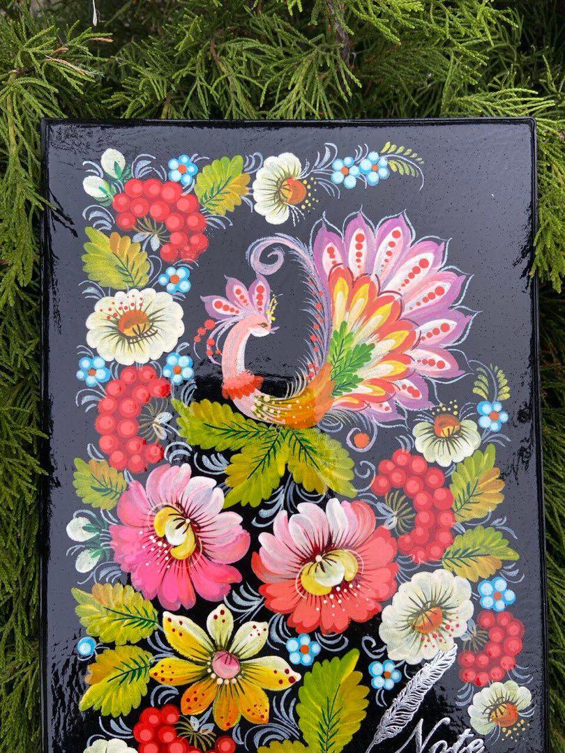 ウクライナの伝統絵画ペトリキウカ塗りのノート（人間国宝作）　アート　手描き