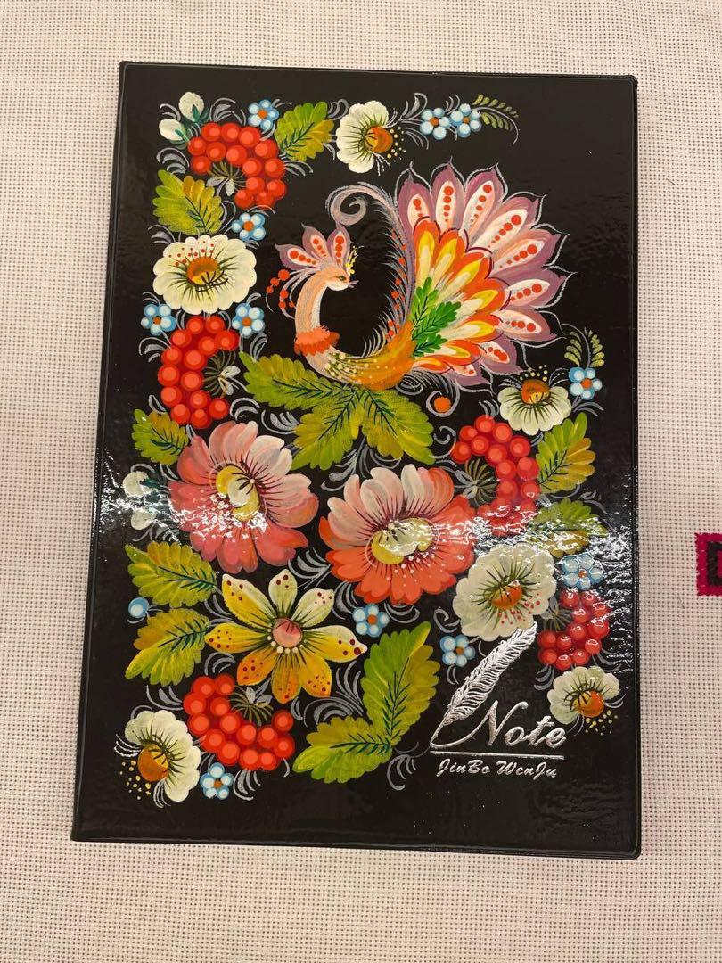ウクライナの伝統絵画ペトリキウカ塗りのノート（人間国宝作）　アート　手描き