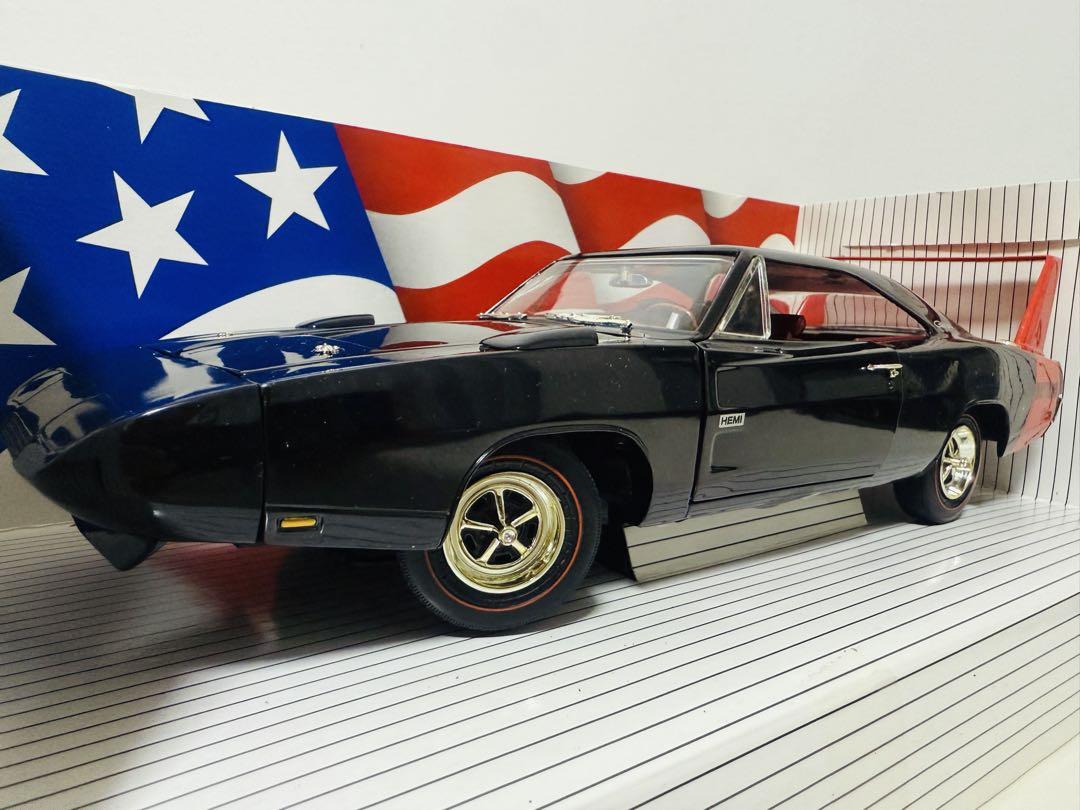 アーテル/'69Dodgeダッジ Chargerチャージャー デイトナ 1/18 アーテル/´69Dodgeダッジ Chargerチャージャー デイトナ 1/18