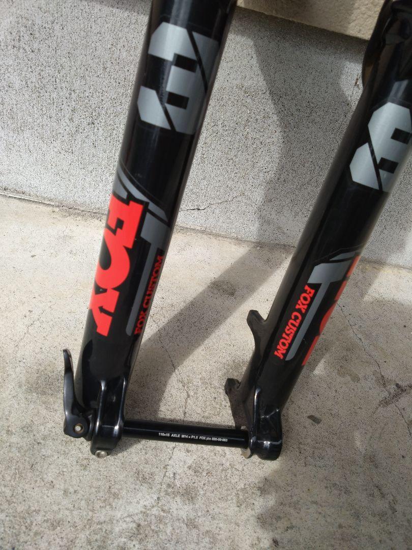 Fox 38 FLOAT Factory GRIP2 サスペンションフォーク