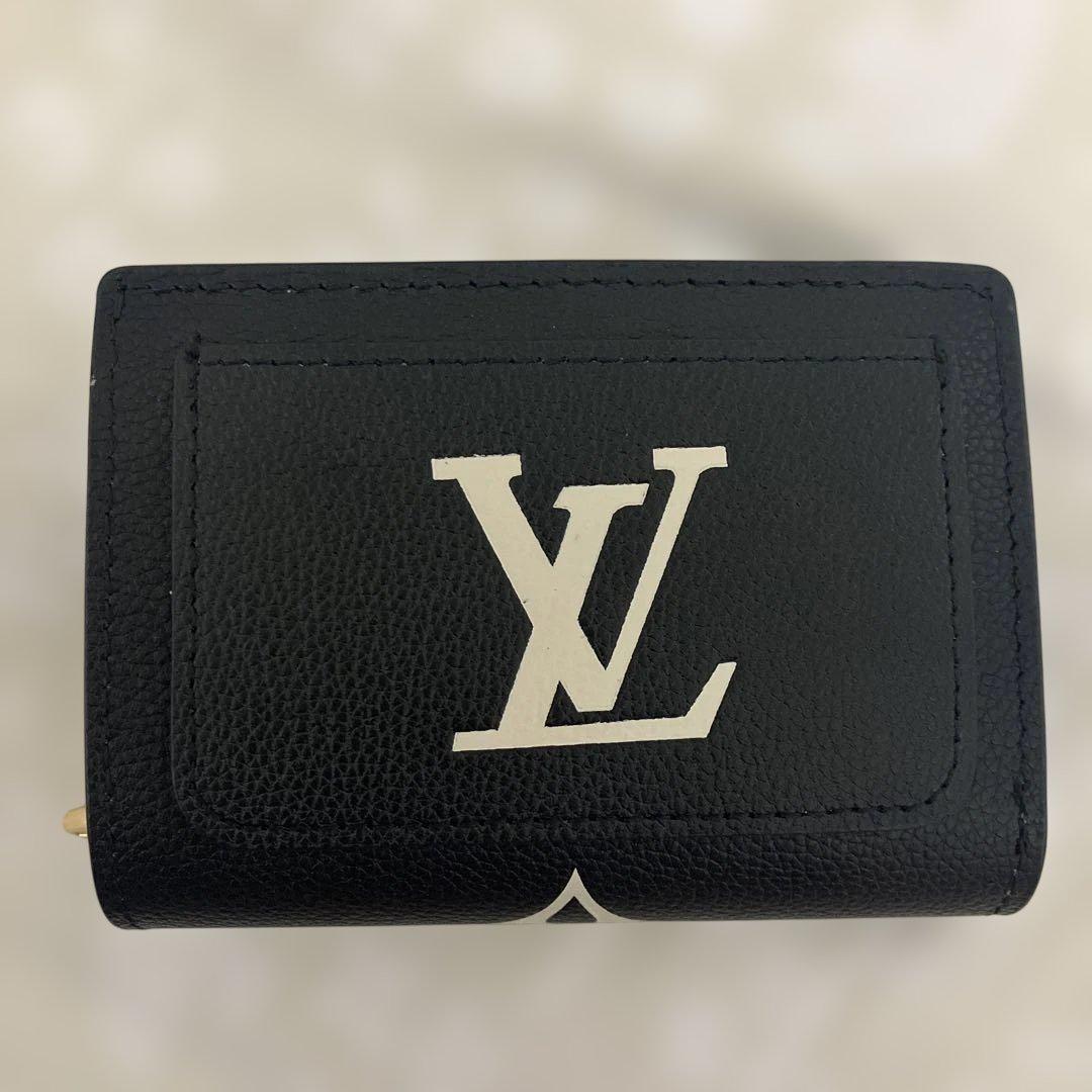 【新品未使用】Louis Vuitton 二つ折り財布 黒