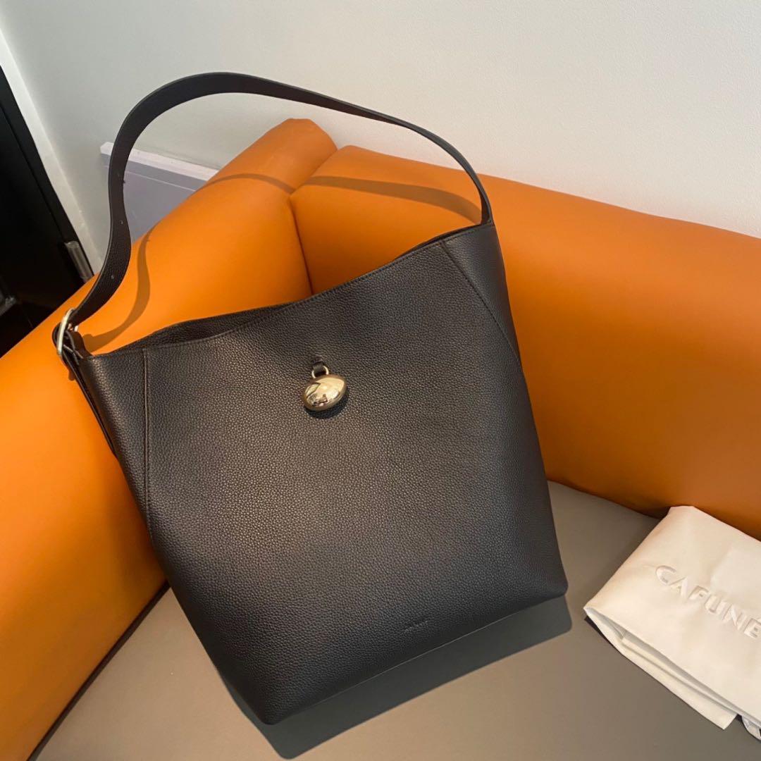 【大容量で実用的】【CAFUNE】DROP HOBO バッグ 43,000円