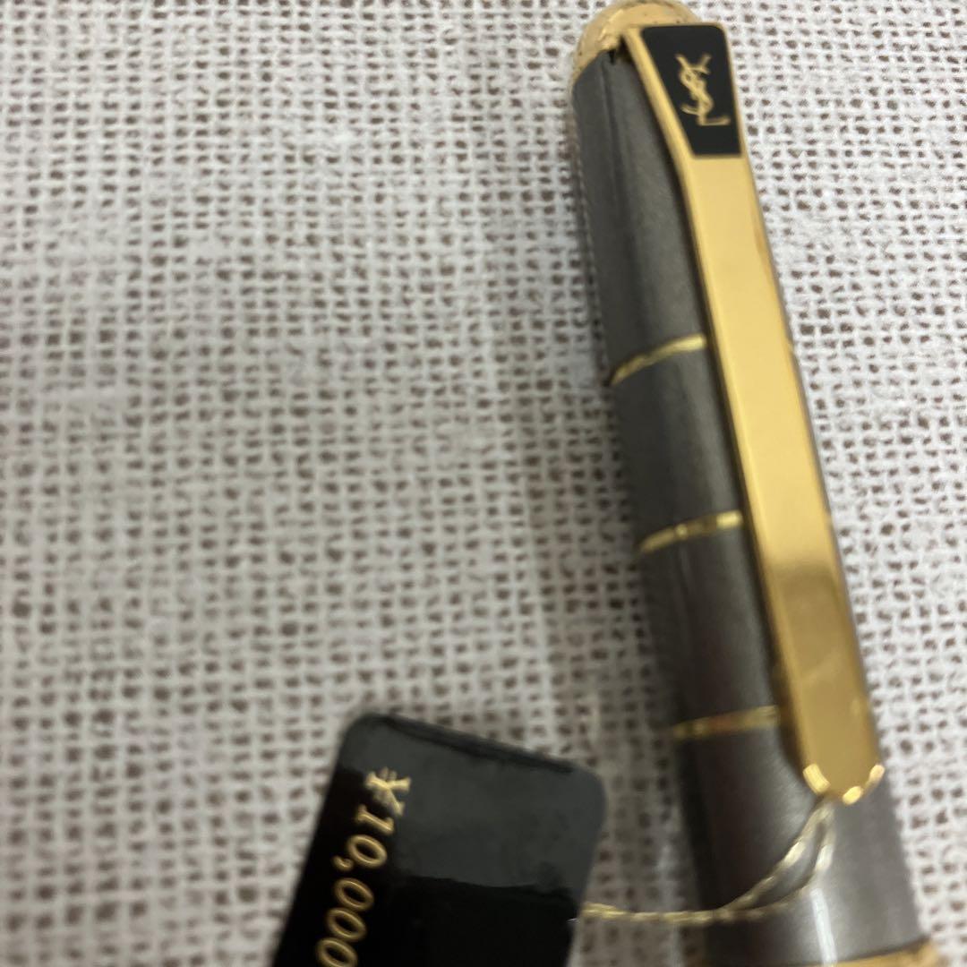 イヴ・サンローラン万年筆 シルバー - 筆記具 | 新着