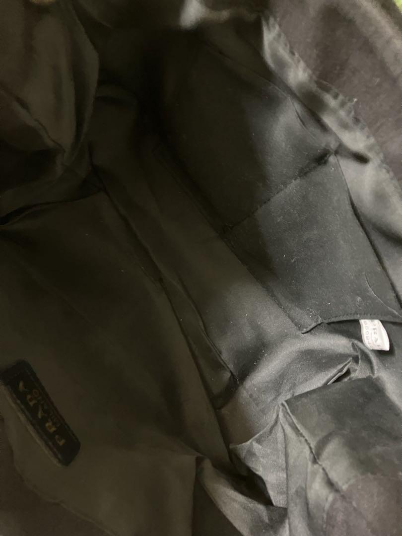 マジの生活困窮者です　限界なのでお願いします　PRADA 　カナパ　黒
