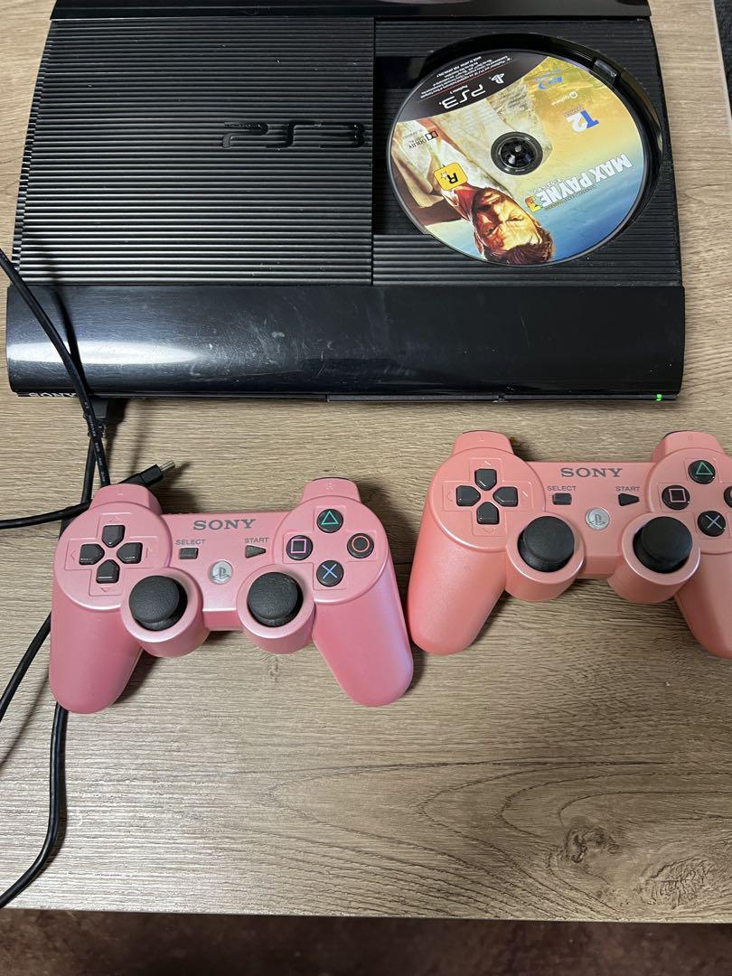 PlayStation 3 本体 + ピンクコントローラー2つ 7,830円