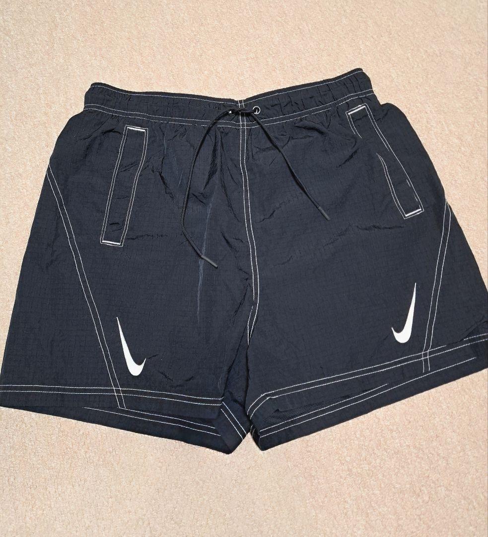 【希少】NIKE ナイロンショートハーフパンツ 古着 シャカシャカ素材
