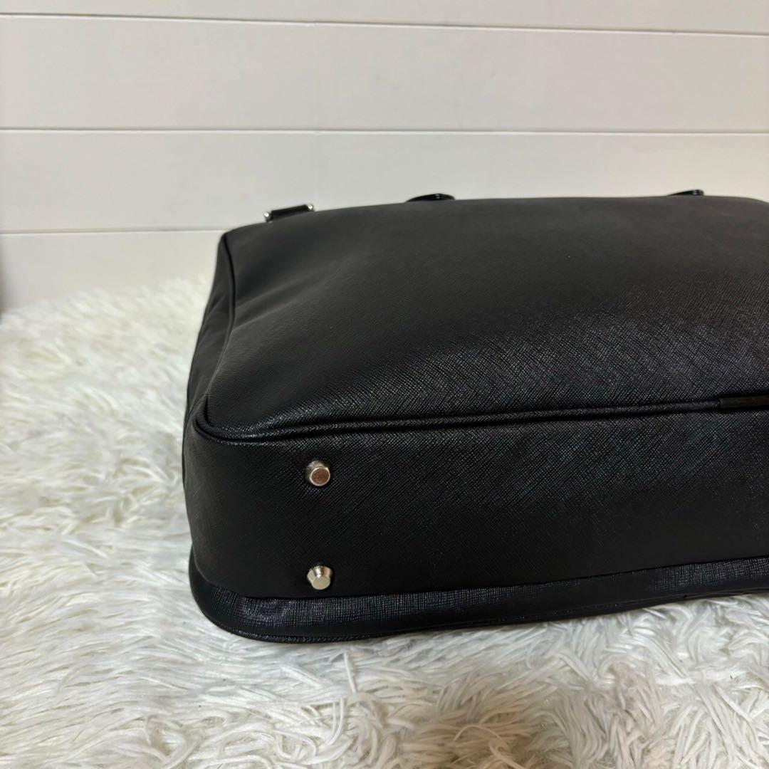新品未使用✨タケオキクチ　2way ブリーフケース　サフィアーノエンボス加工