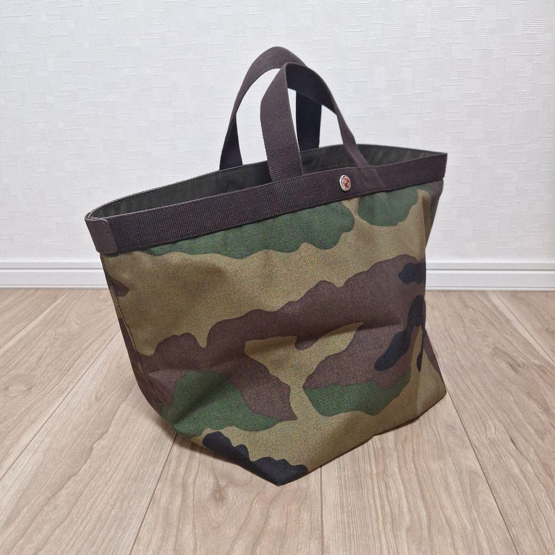 エルベシャプリエ トートバッグ カモフラージュ