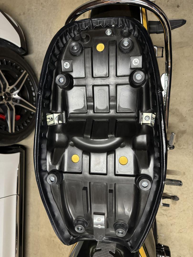 Z900RS 茗荷シート　あんこ抜き
