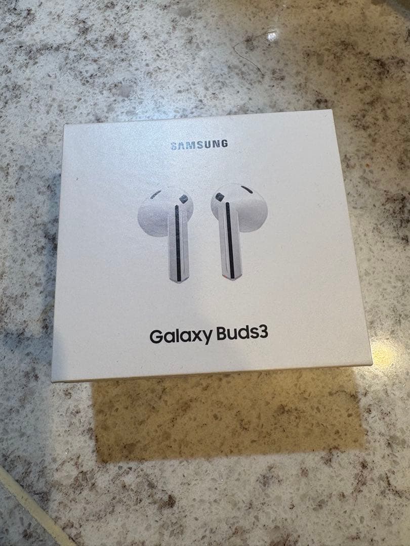 Galaxy Buds3　ホワイト　新品未開封