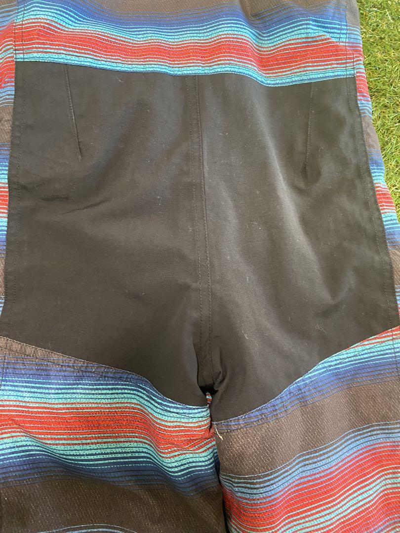 Burton スノーボードウェア 子ども用 青/赤　4T