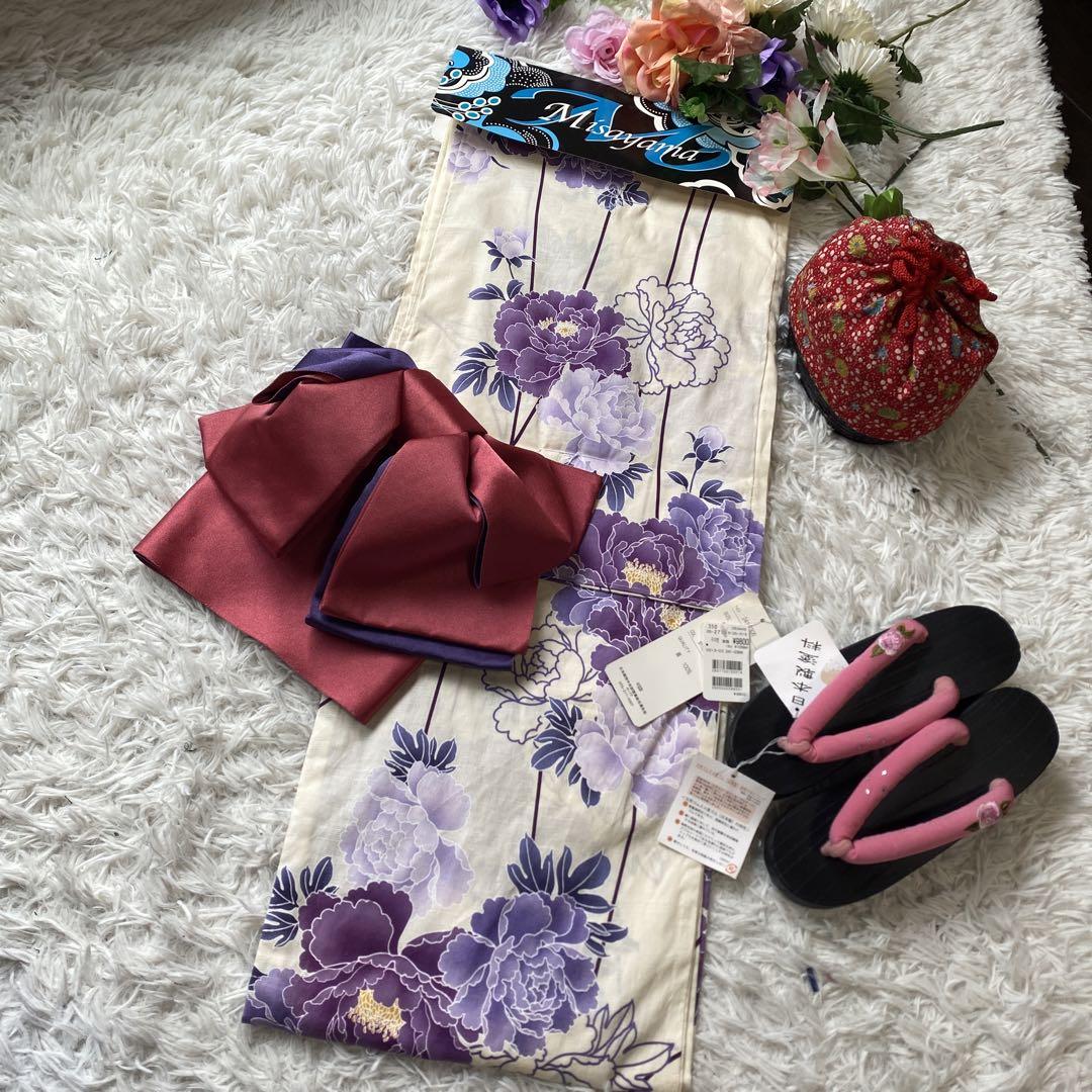 新品タグ付き上品大人可愛い　浴衣5点セット作り帯・下駄・ 簡単着付けセット