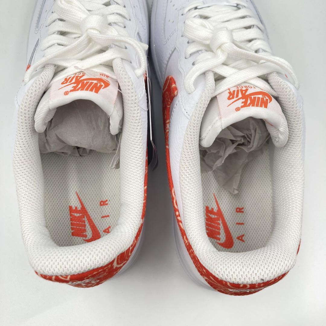 発掘 - 新登場ブランド 新品 NIKE エアフォース1 '07 ESS ペイズリー オレンジ バンダナ柄 靴