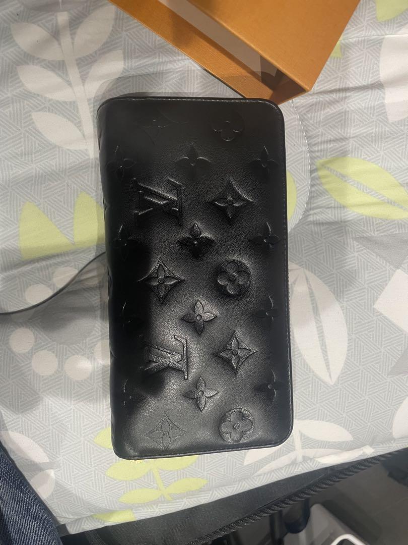 Louis Vuitton ブラック長財布