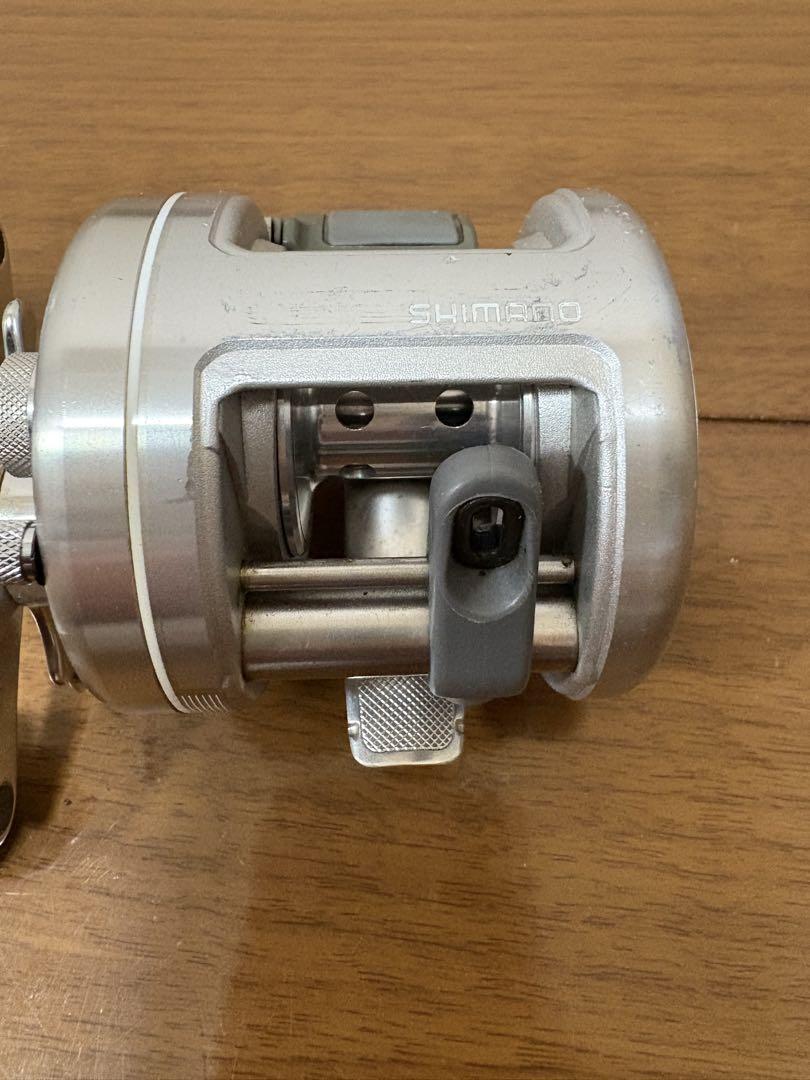 SHIMANO カルカッタ100シルバー