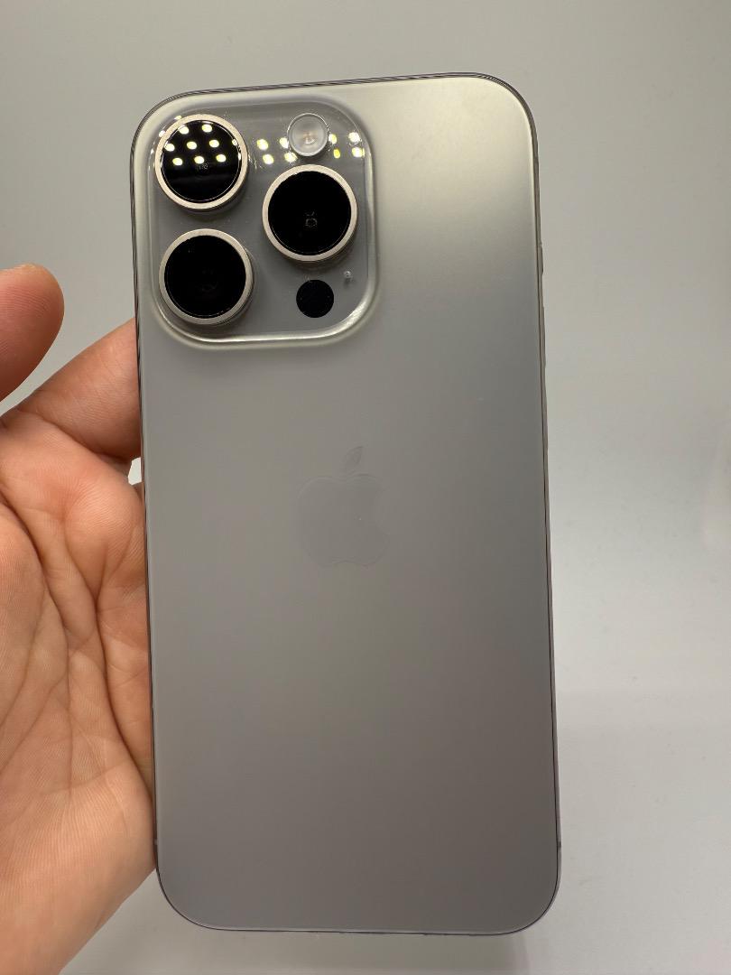 iPhoneアクセサリー Iphone 15 pro 256gb