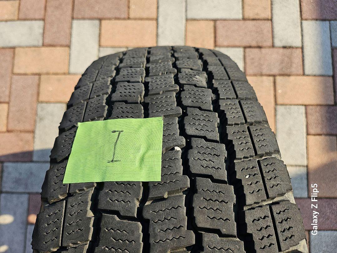 スタッドレスタイヤ 195/80R15 4本セット