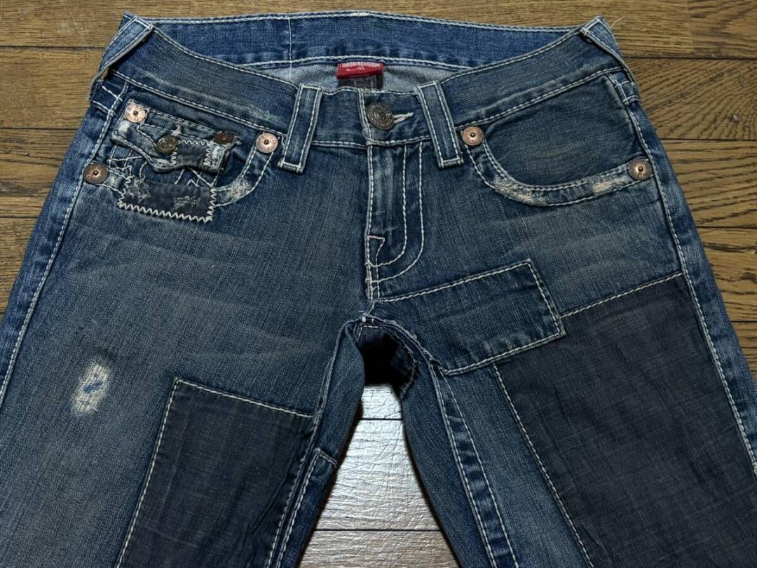 トゥルーレリジョン JOEY PATCH BIGT デニムパンツ インディゴ
