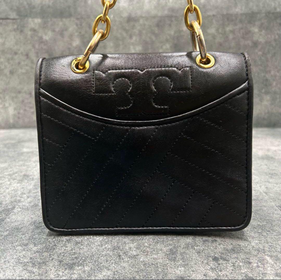 美品✨トリーバーチ　ショルダーバッグ アレクサ　キルティング　ブラック　レザー 美品✨トリーバーチ ショルダーバッグ アレクサ キルティング