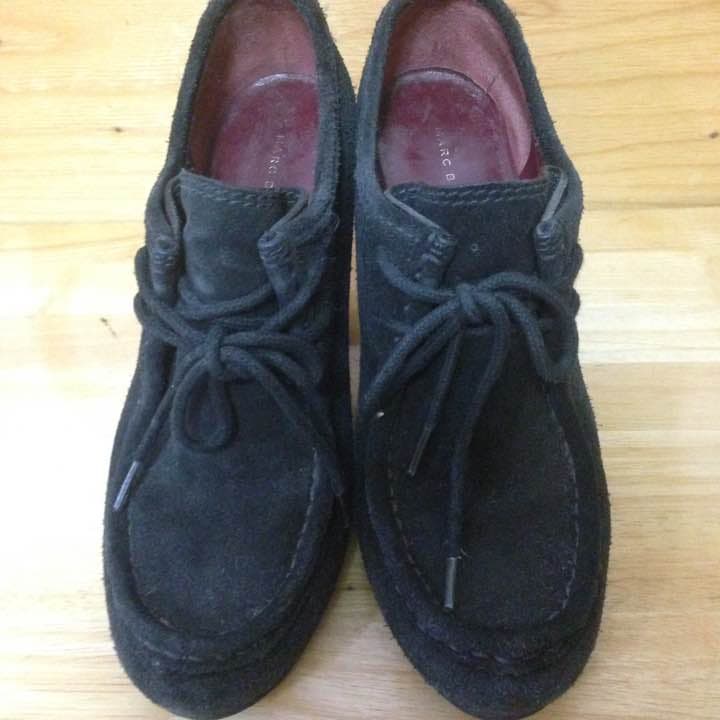 マークバイマークジェイコブス スウェードパンプス