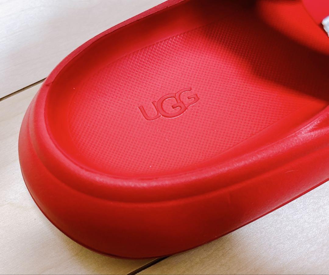 未使用◎送料込み◎匿名配送◎ UGG フラットサンダル