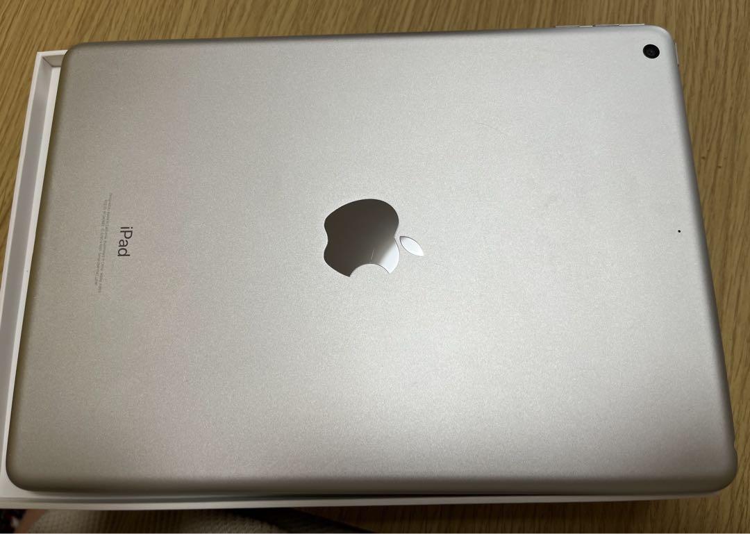 Apple iPad (第6世代) シルバー 32GB WI-FI 96％
