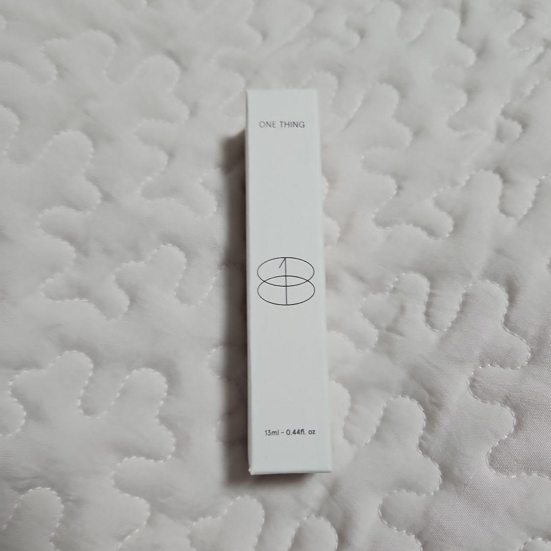 ONE THING ワンシング モイスチャーライジング リップ エッセンス