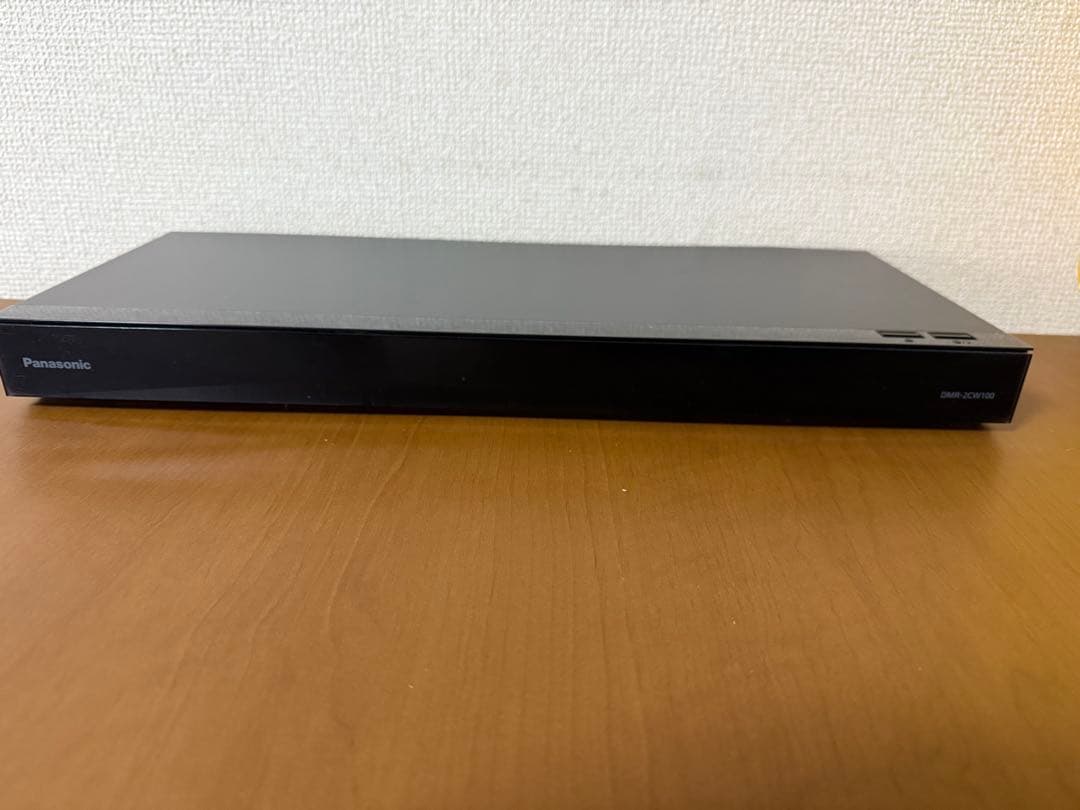 パナソニック ブルーレイレコーダー DMR-2CW100目立った傷や汚れなし