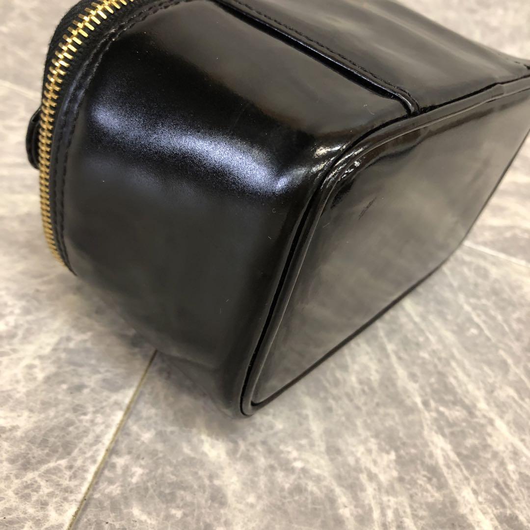 CHANEL パテント ミニバニティ バニティバッグ シャネル ブラック