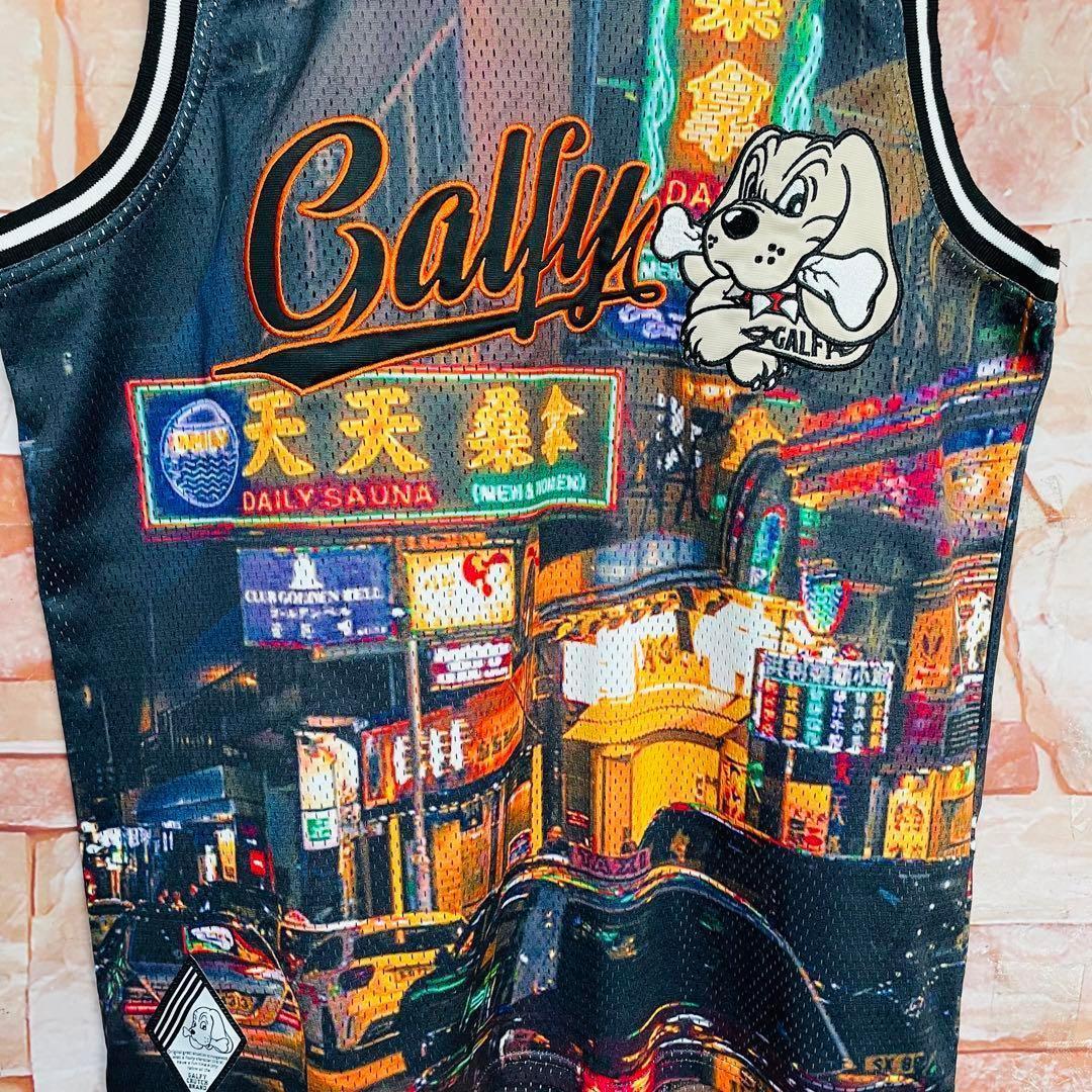 【即完売】ガルフィーGALFY タンクトップ　総柄香港夜景　ビックサイズ　XL