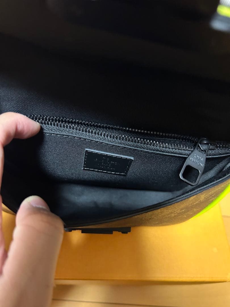 Vuitton メッセンジャーバッグ