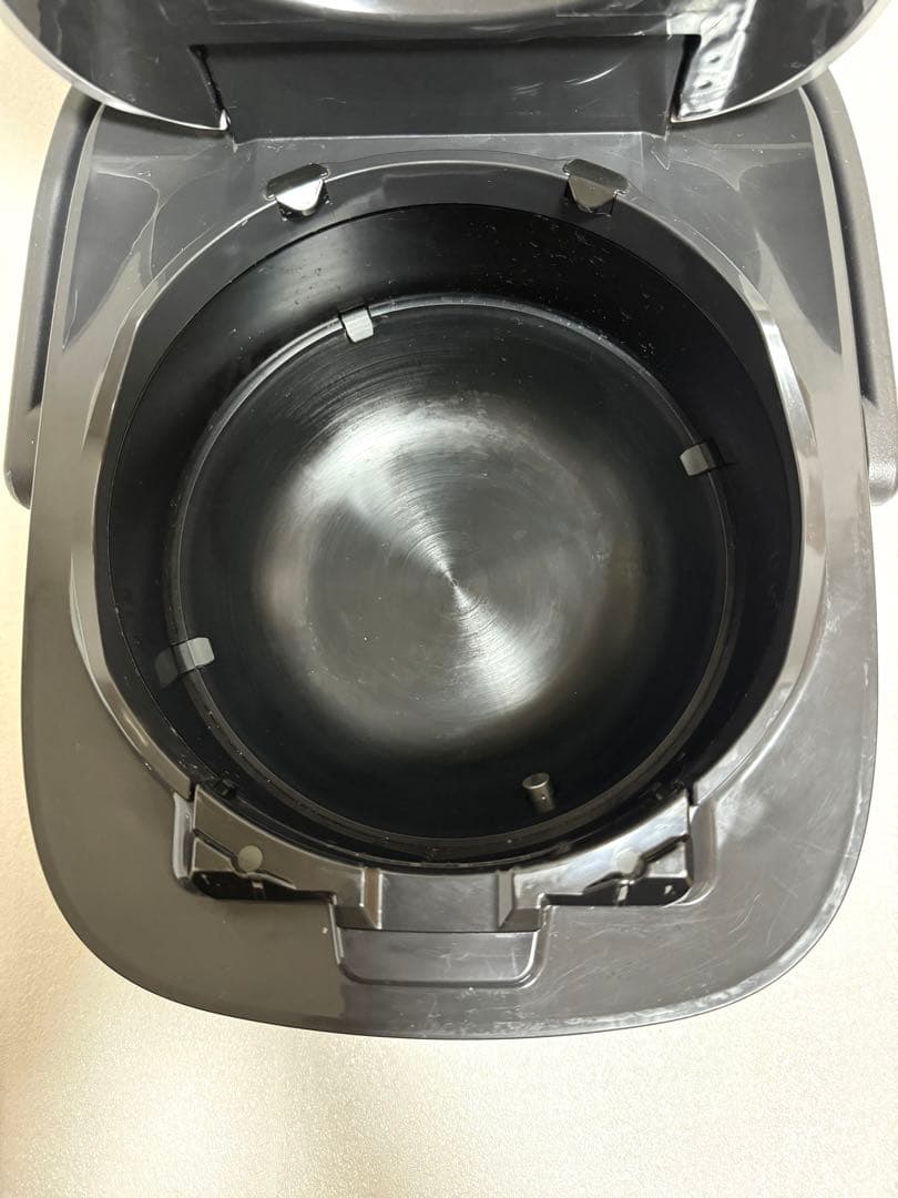 圧力IH炊飯ジャーNW-PU10-２０２２年製