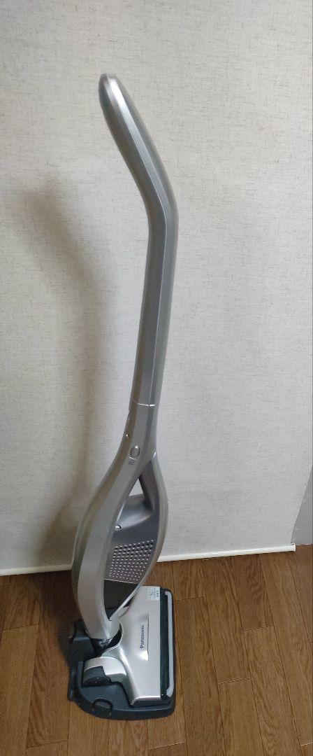 Panasonic　MC-SB10J 　スティック掃除機