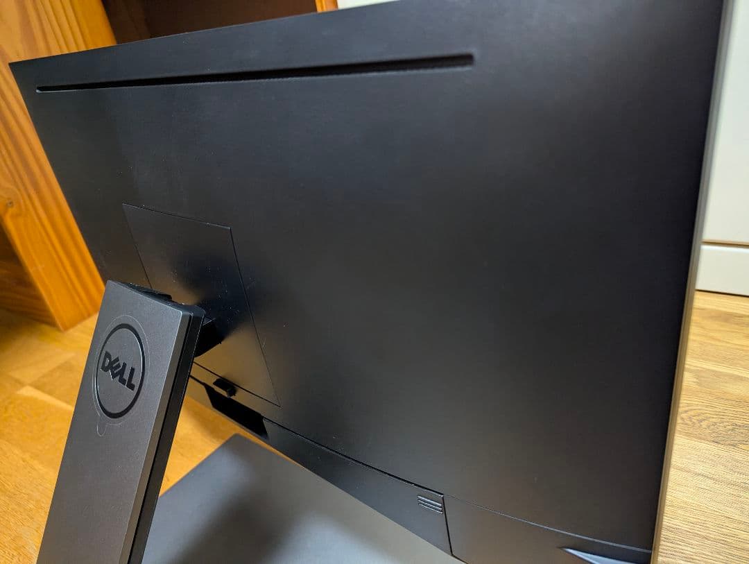 【美品】p2418ht Dell 【美品】p2418ht Dell