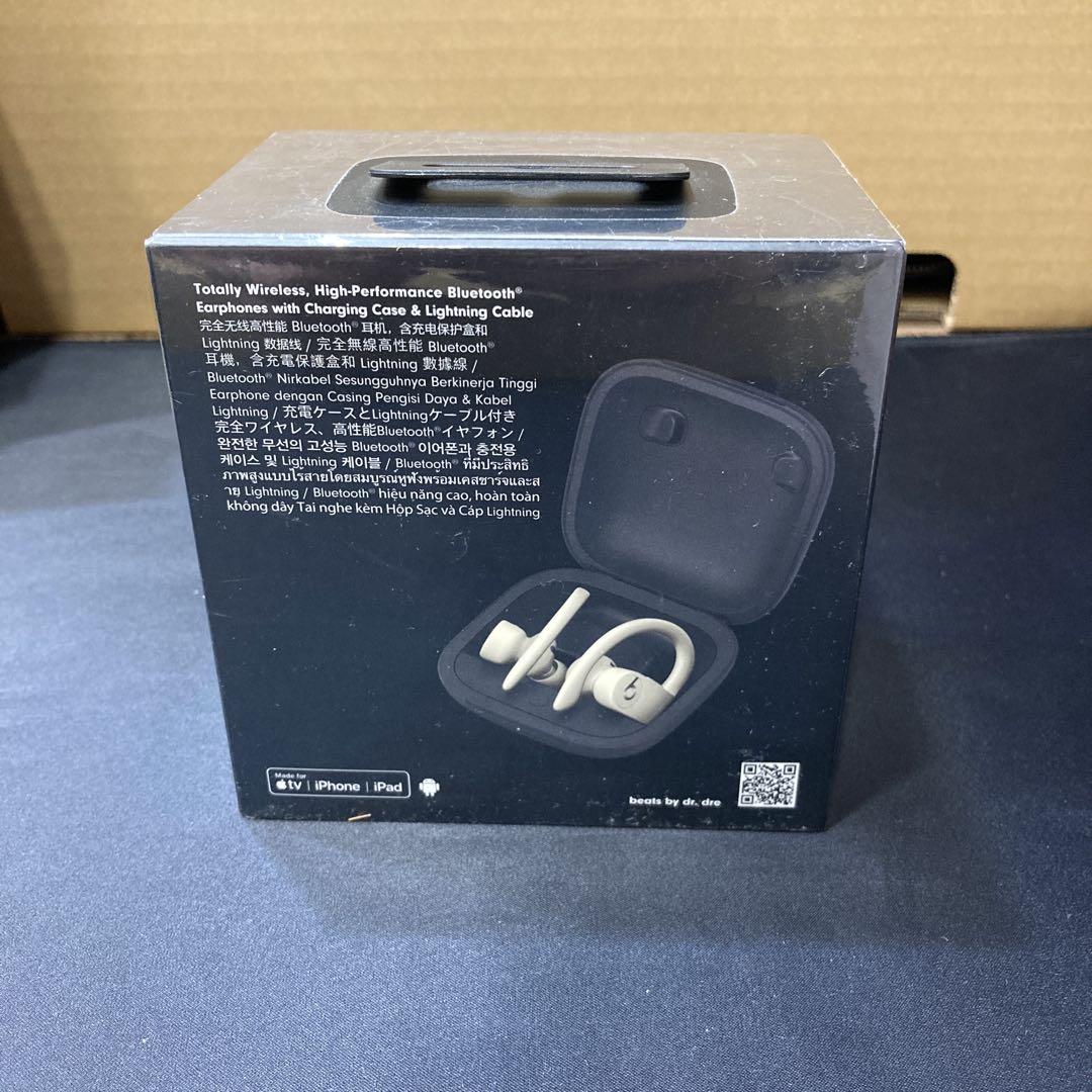 【未使用】Powerbeats Pro ワイヤレスイヤホン ビーツ　白