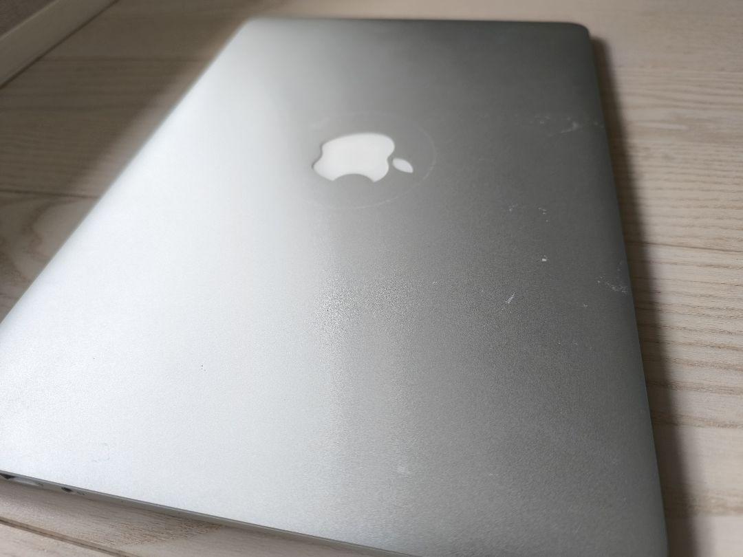 Macbook Air 2017 純正充電器、パソコンケース付き